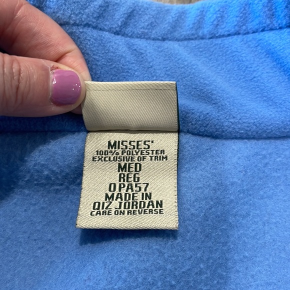 Women’s L.L. Bean Nordic Snowflake Blue Fleece full zip Sweater Size medium - Picture 16 of 16